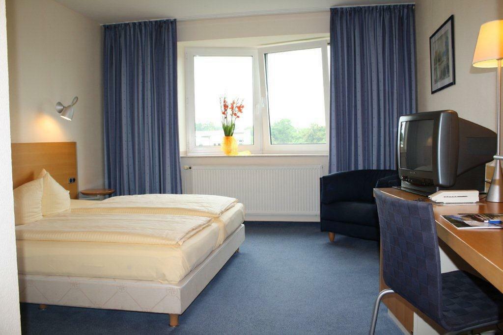 Hotel An Der Havel Oranienburg Buitenkant foto